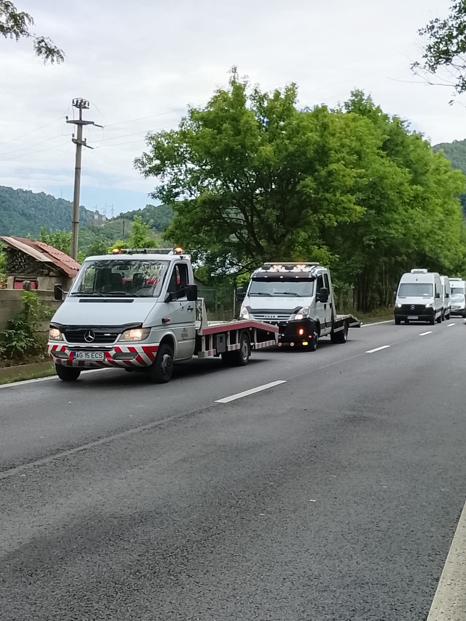 Tractare masina avariata Valcea